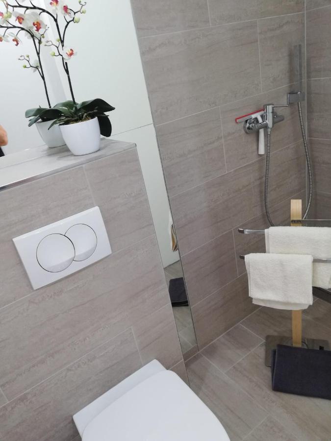Apartmani Deluxe Jasenice  Exterior foto