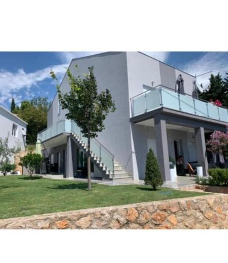 Apartmani Deluxe Jasenice  Exterior foto