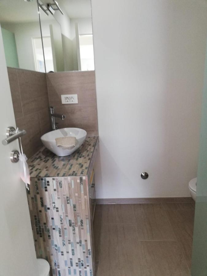 Apartmani Deluxe Jasenice  Exterior foto
