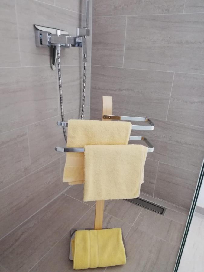 Apartmani Deluxe Jasenice  Exterior foto