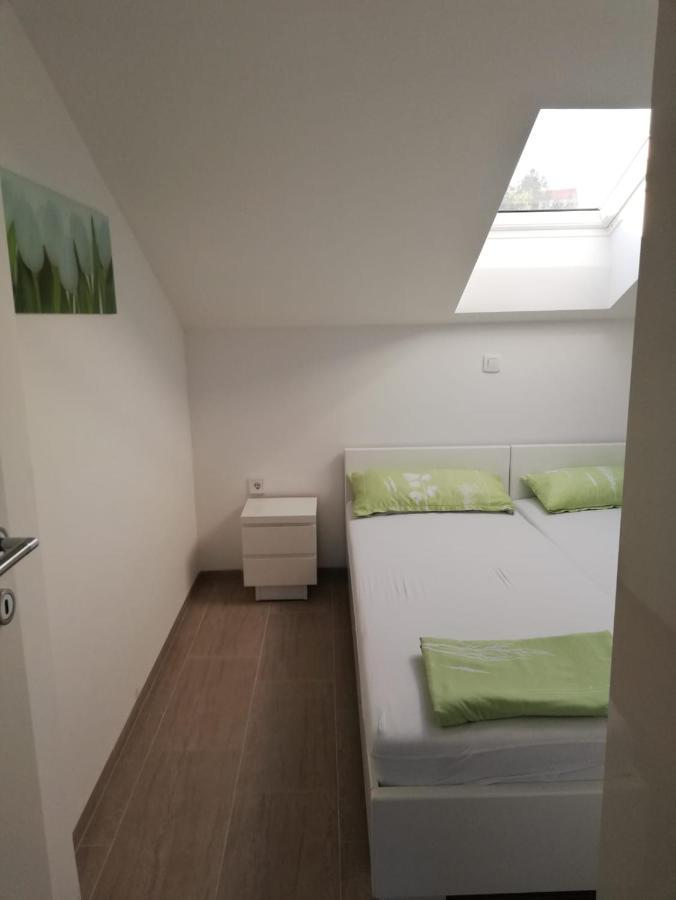 Apartmani Deluxe Jasenice  Exterior foto